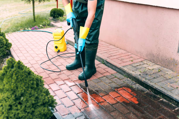 Best Sidewalk Pressure Washing  in Muskegon Heights, MI